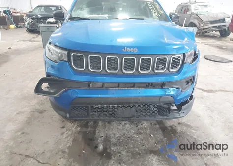 2024 Jeep Compass Latitude Lux Fwd z USA, uszkodzony, nr VIN 3C4NJDFN9RT167776